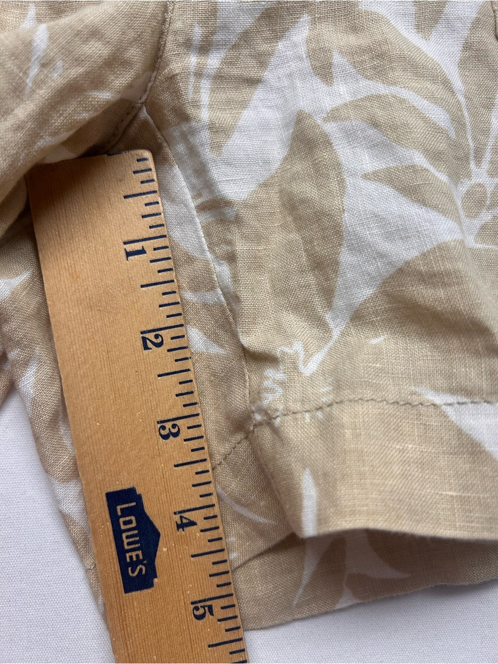 Tommy Bahama Beige and White Leaf-Print Linen-Blend Shorts - Picture 4 of 9